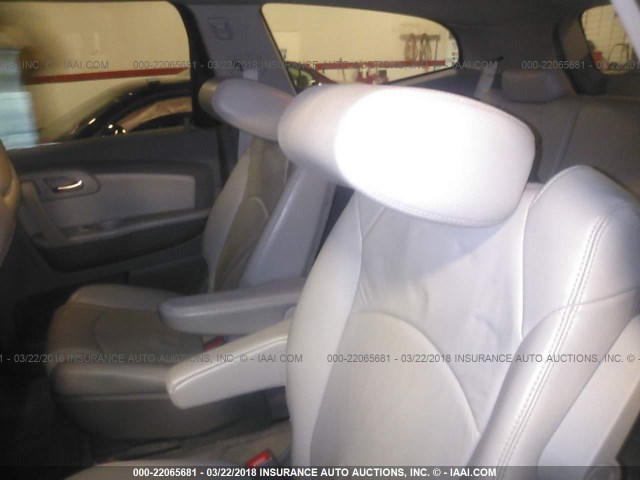 1GNKRJED6BJ100589 - 2011 CHEVROLET TRAVERSE LT SILVER photo 8