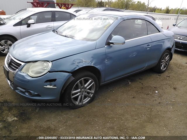 WVWFA71F88V019090 - 2008 VOLKSWAGEN EOS LUX 蓝色 照片 2