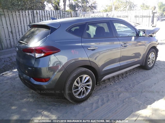 KM8J3CA43HU421838 - 2017 HYUNDAI TUCSON LIMITED/SPORT AND ECO/SE GRAY photo 4