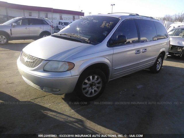 2C4GT54L72R623003 - 2002 CHRYSLER TOWN & COUNTRY LXI SILVER photo 2