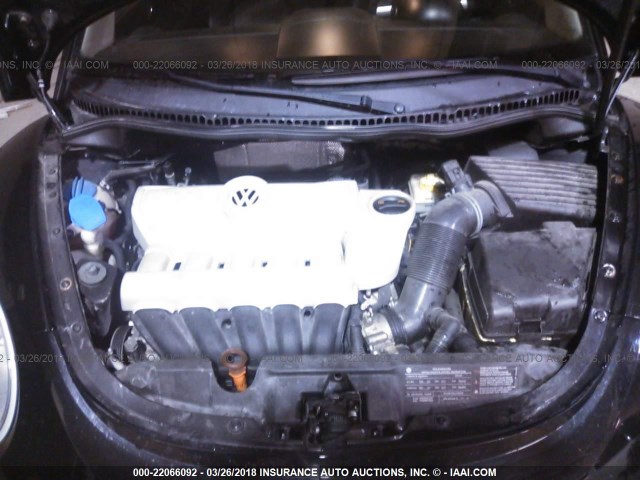 3VWPG3AG7AM012844 - 2010 VOLKSWAGEN NEW BEETLE 黑色 照片 10