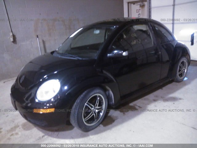 3VWPG3AG7AM012844 - 2010 VOLKSWAGEN NEW BEETLE 黑色 照片 2