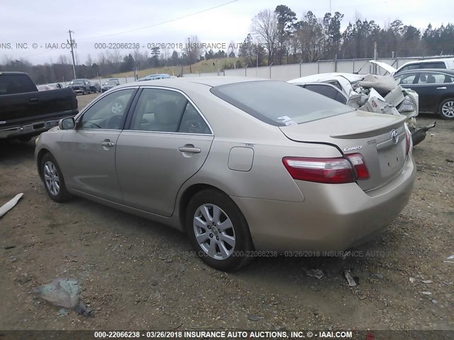 4T1BK46K27U506866 - 2007 TOYOTA CAMRY NEW GENERAT LE/XLE/SE TAN photo 3