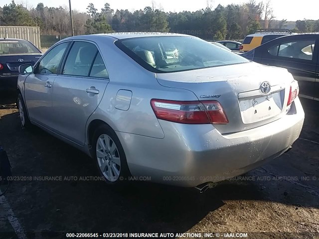 4T1BK46K98U568220 - 2008 TOYOTA CAMRY LE/XLE/SE SILVER photo 3