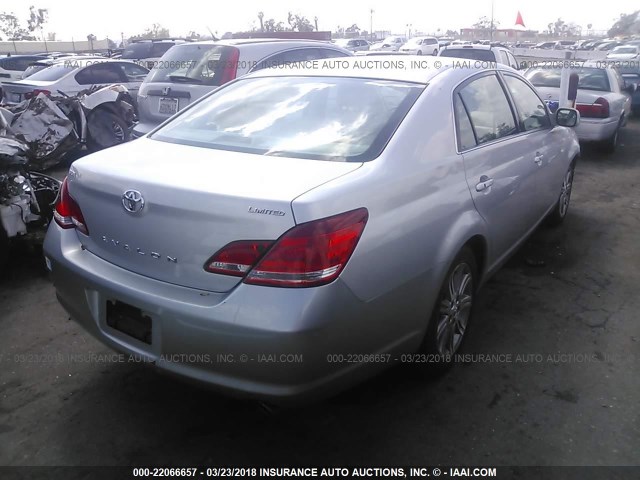 4T1BK36B95U053661 - 2005 TOYOTA AVALON XL/XLS/TOURING/LIMITED SILVER photo 4