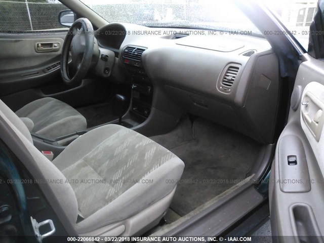 JH4DB76581S000470 - 2001 ACURA INTEGRA LS GREEN photo 5