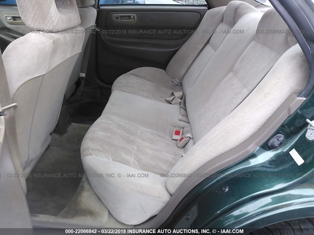 JH4DB76581S000470 - 2001 ACURA INTEGRA LS GREEN photo 8