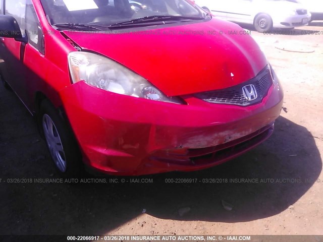 JHMGE8H21AC038159 - 2010 HONDA FIT RED photo 6