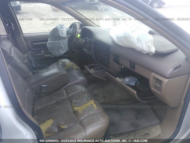 1G1BL52P7SR146569 - 1995 CHEVROLET CAPRICE / IMPALA CLASSIC/SS WHITE photo 5