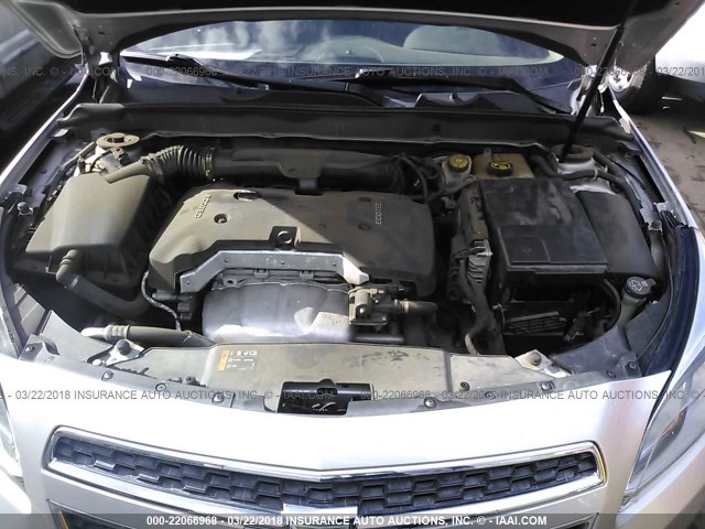 1G11B5SA2DF229583 - 2013 CHEVROLET MALIBU LS 银色 照片 10