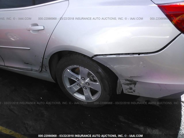 1G11B5SA2DF229583 - 2013 CHEVROLET MALIBU LS 银色 照片 6