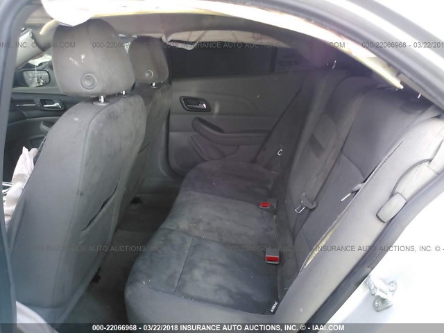 1G11B5SA2DF229583 - 2013 CHEVROLET MALIBU LS 银色 照片 8