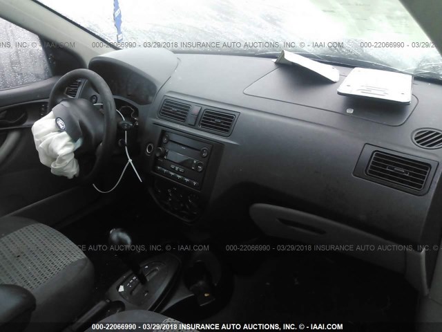 1FAHP34N47W344823 - 2007 FORD FOCUS ZX4/S/SE/SES 黑色 照片 5