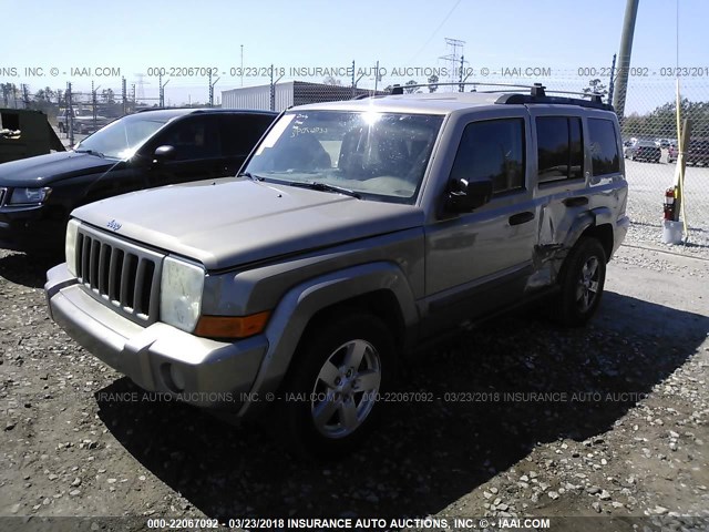 1J8HG48K26C173367 - 2006 JEEP COMMANDER TAN photo 2