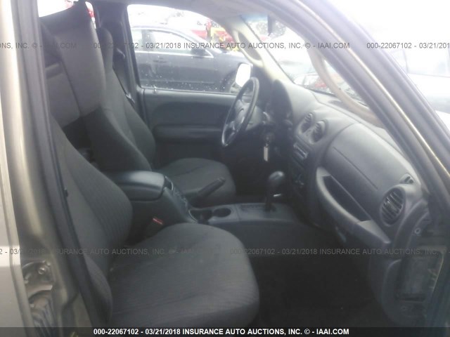 1J4GL48K94W189635 - 2004 JEEP LIBERTY SPORT 绿色 照片 5