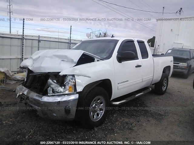 1GCRKREA9DZ352566 - 2013 CHEVROLET SILVERADO K1500 LS WHITE photo 2