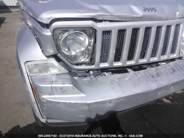 1C4PJMAK3CW143142 - 2012 JEEP LIBERTY SPORT 银色 照片 6