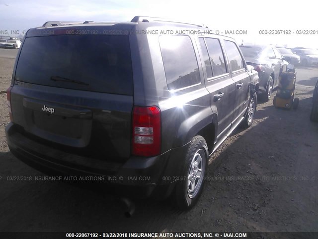 1C4NJPBA3GD734409 - 2016 JEEP PATRIOT SPORT GRAY photo 4