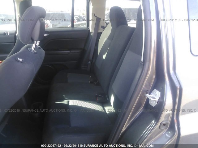 1C4NJPBA3GD734409 - 2016 JEEP PATRIOT SPORT GRAY photo 8