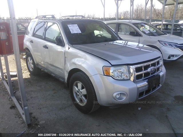 1FMCU03G39KA12120 - 2009 FORD ESCAPE XLT SILVER photo 1