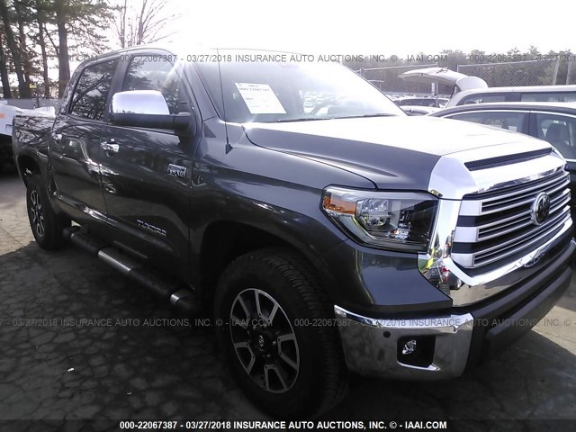 5TFHY5F15JX699725 - 2018 TOYOTA TUNDRA CREWMAX LIMITED GRAY photo 1