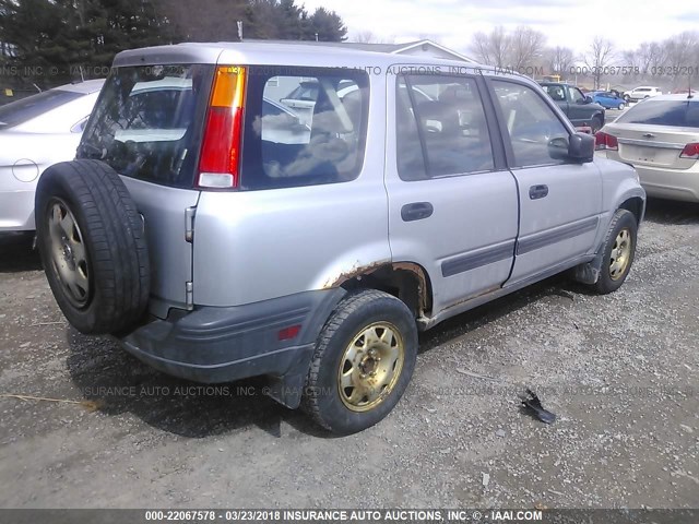 JHLRD17401C001324 - 2001 HONDA CR-V LX SILVER photo 4