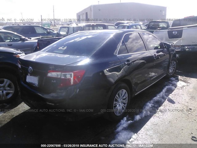 4T1BF1FK8CU580466 - 2012 TOYOTA CAMRY SE/LE/XLE BLACK photo 4