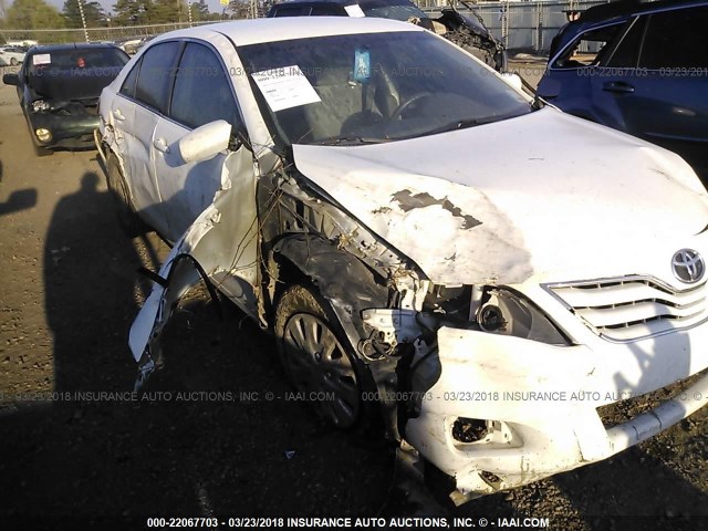 4T1BF3EK1BU597511 - 2011 TOYOTA CAMRY SE/LE/XLE WHITE photo 6