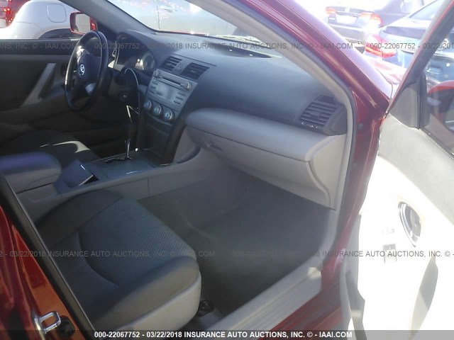 4T1BE46K59U414550 - 2009 TOYOTA CAMRY SE/LE/XLE RED photo 5