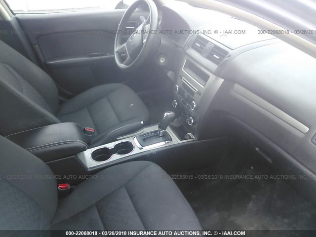 3FAHP0HA7BR297871 - 2011 FORD FUSION SE GRAY photo 5