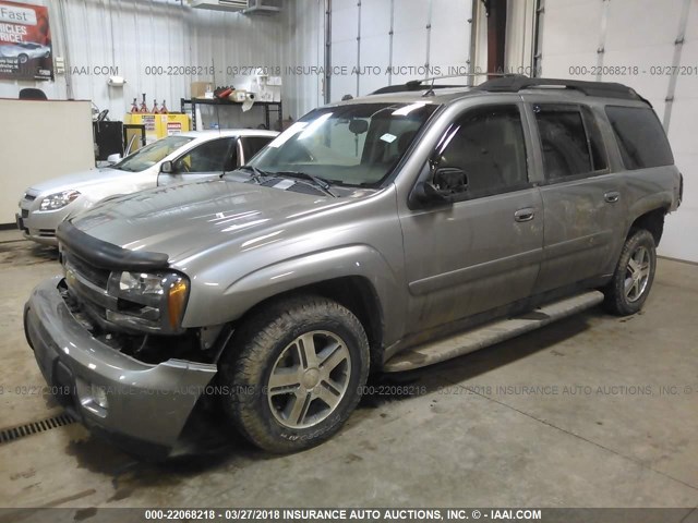 1GNET16S456172829 - 2005 CHEVROLET TRAILBLAZER EXT LS/EXT LT GRAY photo 2