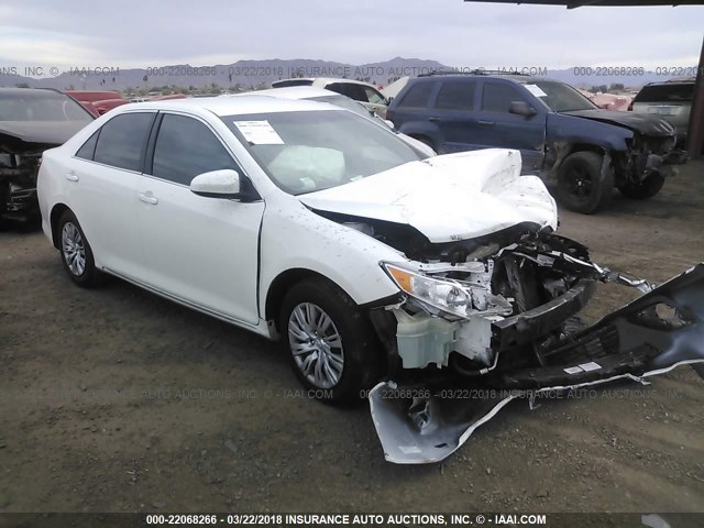4T4BF1FK5CR269941 - 2012 TOYOTA CAMRY SE/LE/XLE 白色 照片 1