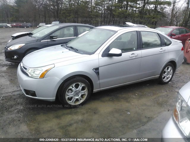 1FAHP35N98W127543 - 2008 FORD FOCUS SE/SEL/SES SILVER photo 2