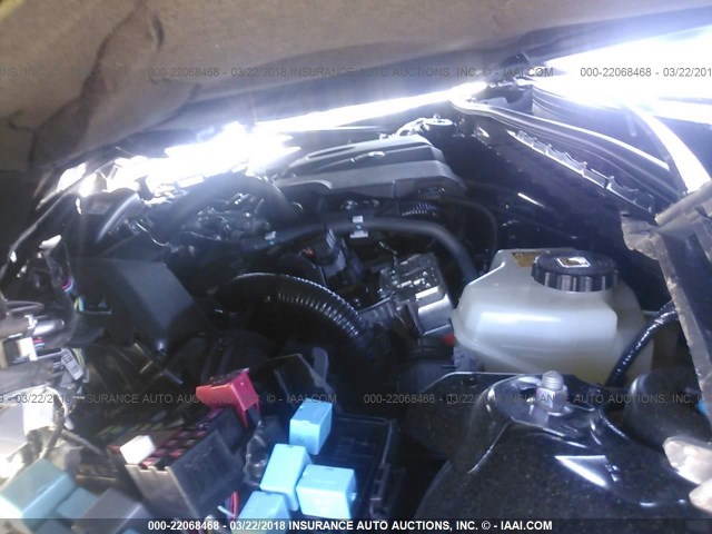 4T1B21HKXJU003489 - 2018 TOYOTA CAMRY HYBRID/LE/XLE/SE BLACK photo 10