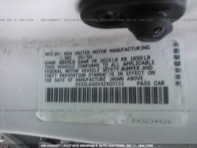 5Y2SL648X4Z403133 - 2004 PONTIAC VIBE WHITE photo 9