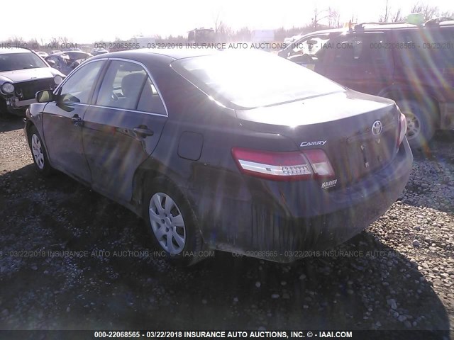 4T4BF3EK6AR045359 - 2010 TOYOTA CAMRY SE/LE/XLE Черный фото 3