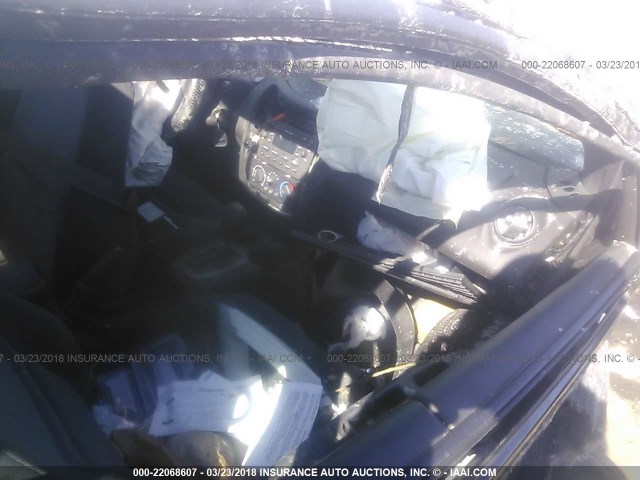 1G8AW12F64Z151012 - 2004 SATURN ION LEVEL 3 WHITE photo 5