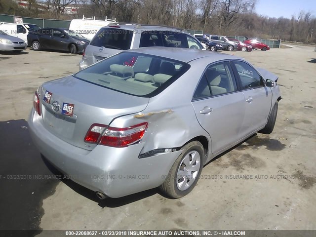 4T1BE46K57U511485 - 2007 TOYOTA CAMRY NEW GENERAT CE/LE/XLE/SE SILVER photo 4