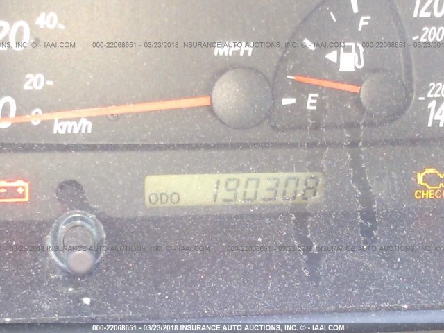 JTDBE32K440246632 - 2004 TOYOTA CAMRY LE/XLE Սպիտակ լուսանկար 7