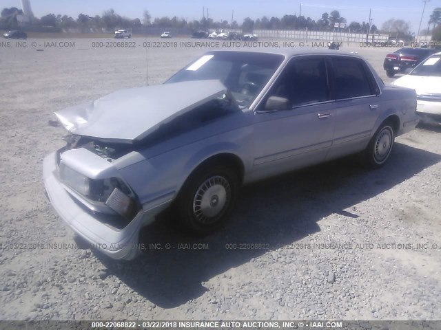 1G4AG55N4P6422566 - 1993 BUICK CENTURY SPECIAL SILVER photo 2