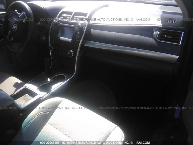 4T1BF1FKXHU373276 - 2017 TOYOTA CAMRY LE/XLE/SE/XSE Noir photo 5