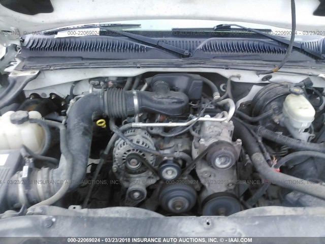 1GCEC14X77Z196972 - 2007 CHEVROLET SILVERADO C1500 CLASSIC WHITE photo 10