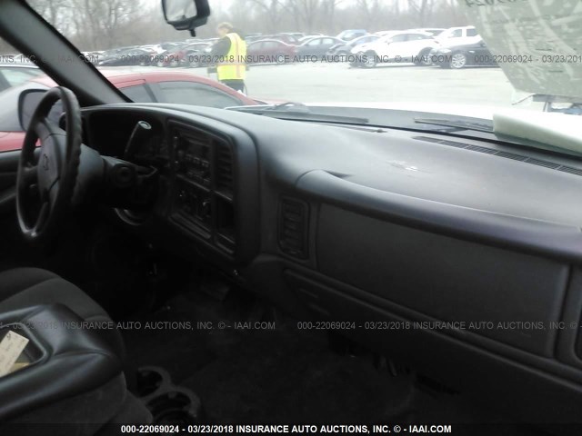 1GCEC14X77Z196972 - 2007 CHEVROLET SILVERADO C1500 CLASSIC WHITE photo 5