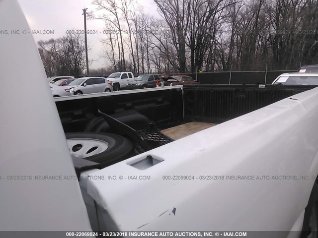 1GCEC14X77Z196972 - 2007 CHEVROLET SILVERADO C1500 CLASSIC WHITE photo 8