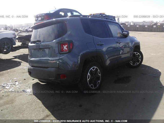 ZACCJBCB0HPG44056 - 2017 JEEP RENEGADE TRAILHAWK GRAY photo 4