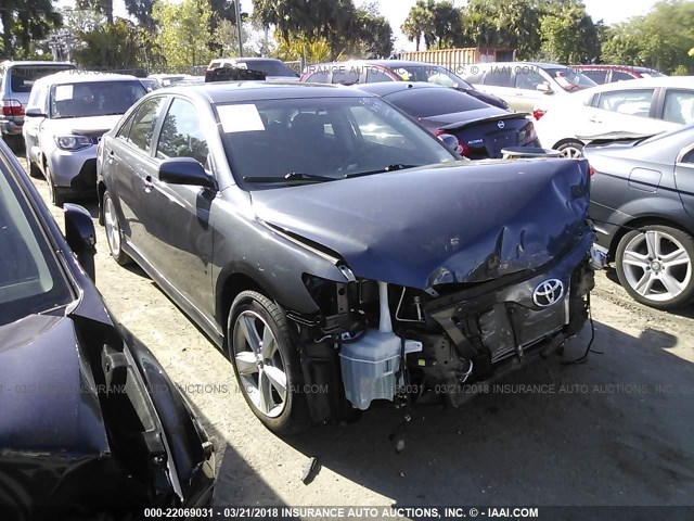 4T1BF3EK9BU217279 - 2011 TOYOTA CAMRY SE/LE/XLE GRAY photo 1