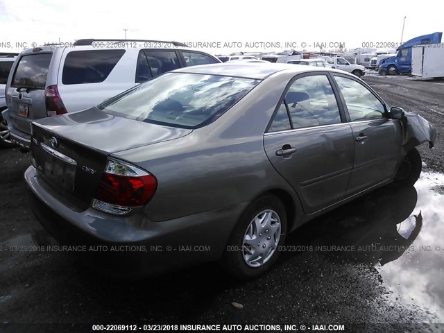 JTDBE32K053034018 - 2005 TOYOTA CAMRY LE/XLE/SE GRAY photo 4