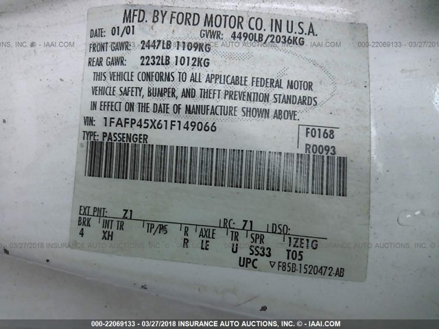 1FAFP45X61F149066 - 2001 FORD MUSTANG GT WHITE photo 9