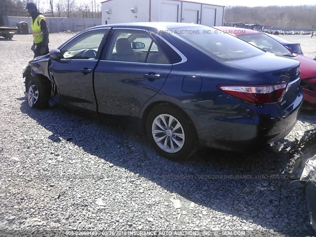 4T4BF1FK3GR517996 - 2016 TOYOTA CAMRY LE/XLE/SE/XSE Dark Blue photo 3