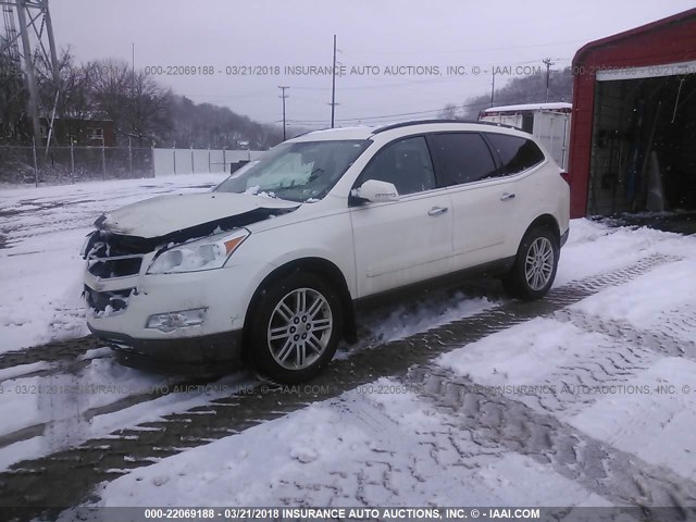 1GNKVGED1BJ113121 - 2011 CHEVROLET TRAVERSE LT CREAM photo 2